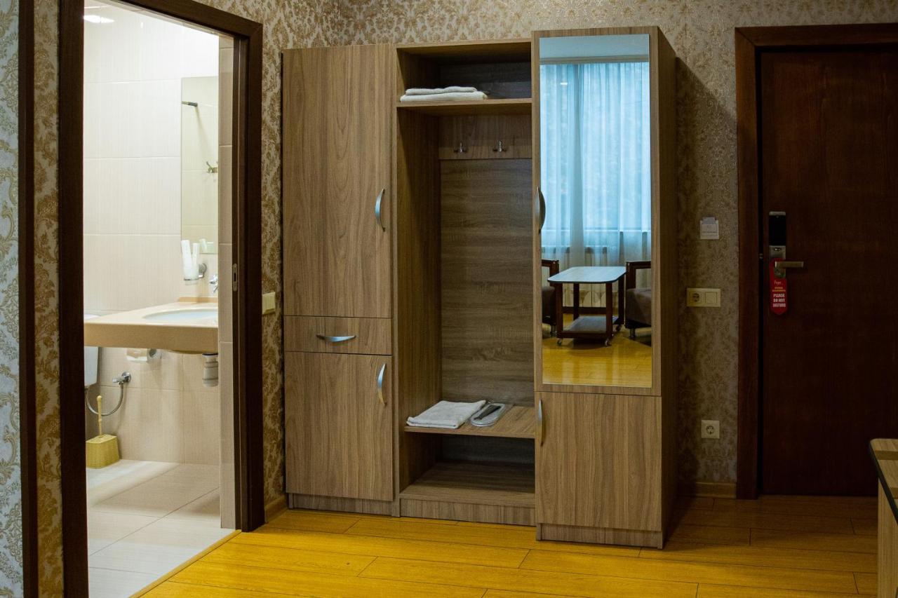 Inga Hotel 耶烈万 外观 照片