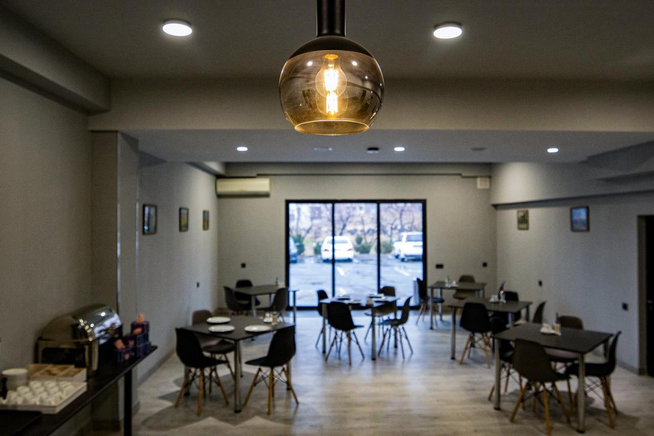 Inga Hotel 耶烈万 外观 照片