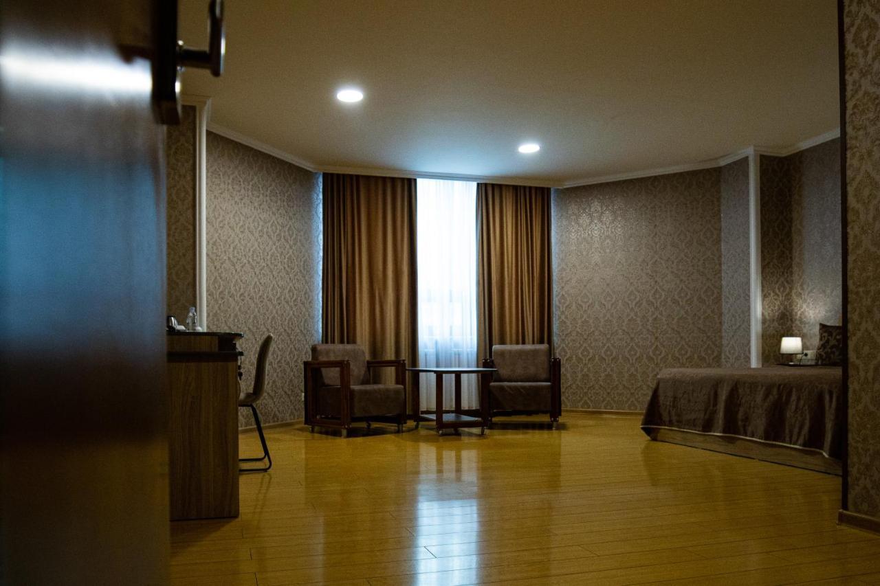 Inga Hotel 耶烈万 外观 照片